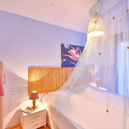 Mavi Blue Apartment